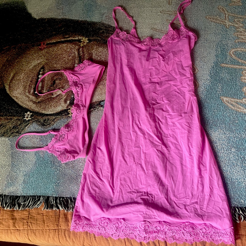 SKIMS pink skin tight dress WITH the matching lace bra for under!!